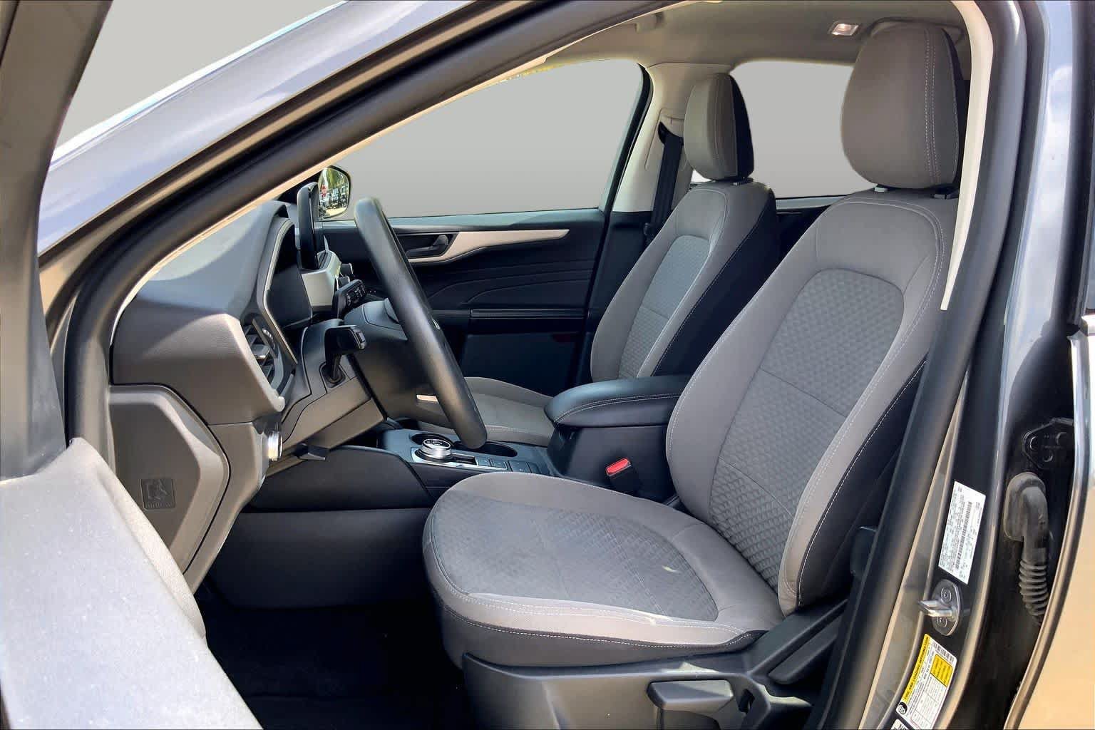 Used 2022 Ford Escape SE FWD image 7