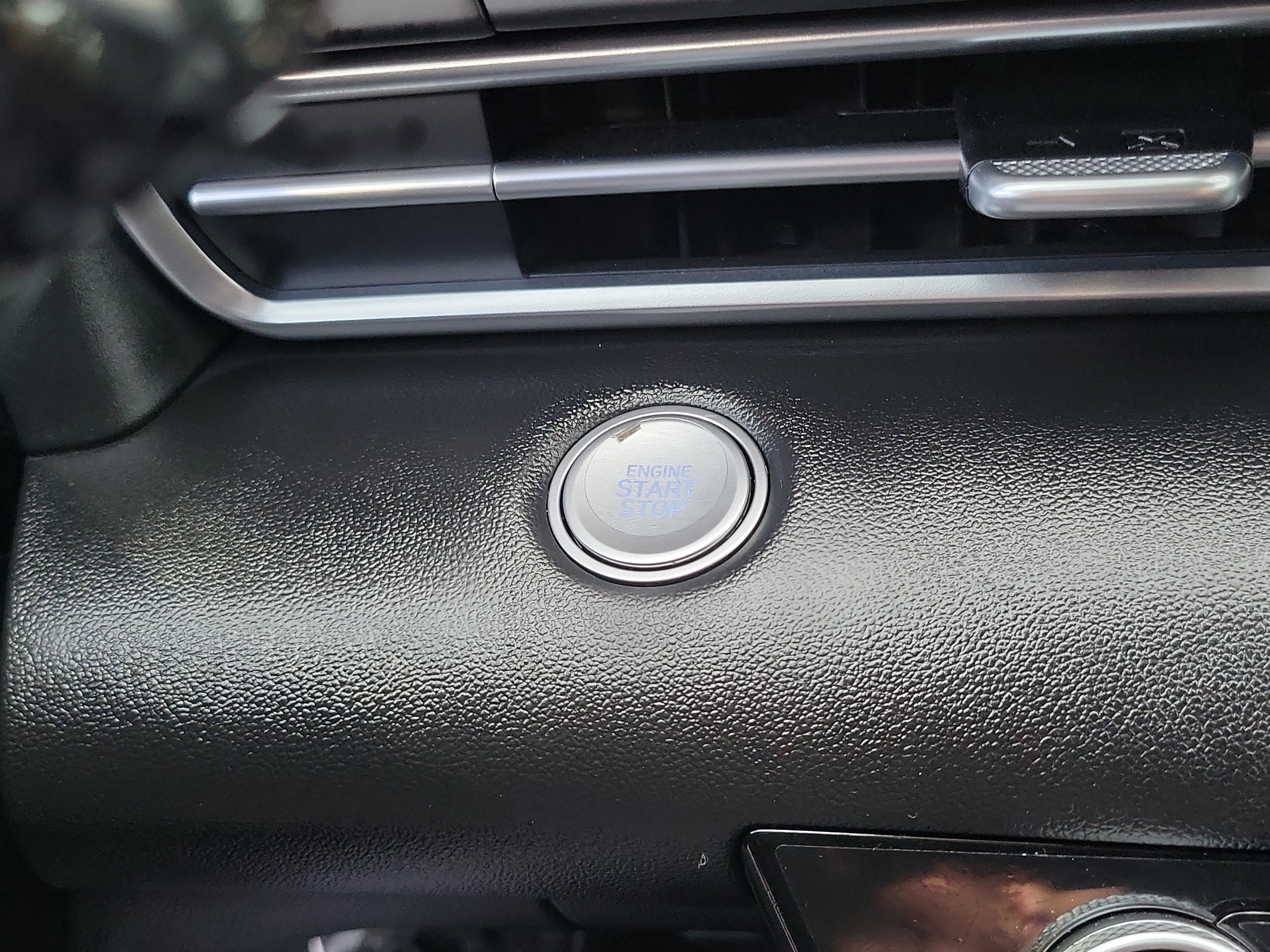 Certified 2025 Hyundai Elantra Blue image 14