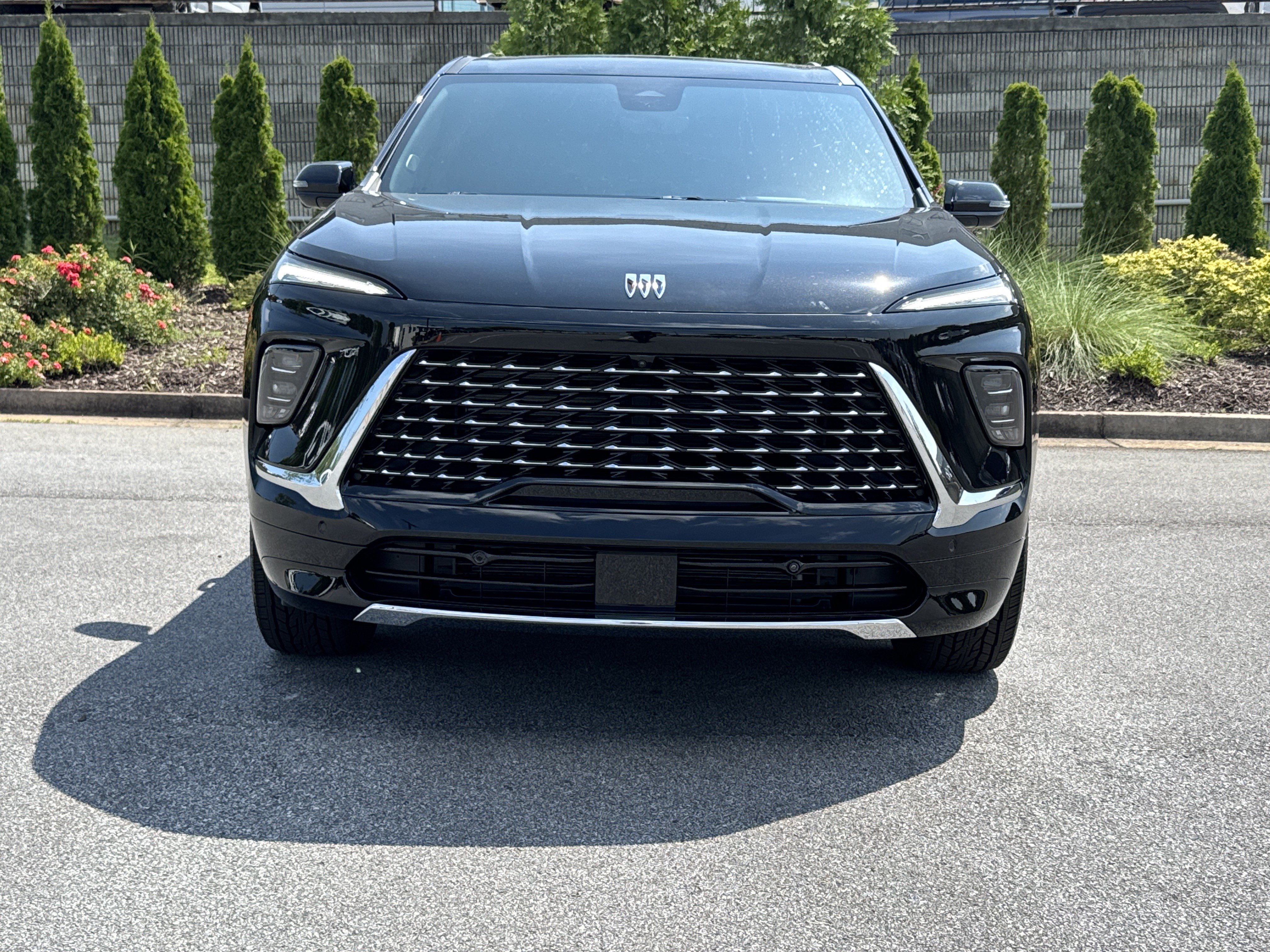 New 2026 Buick Enclave Avenir w/ Super Cruise Package FWD image 3
