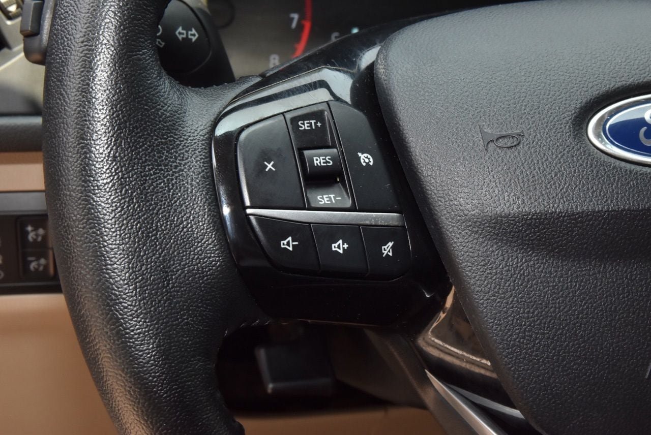 Used 2021 Ford Escape SE w/ SE Sport Appearance Package FWD image 23