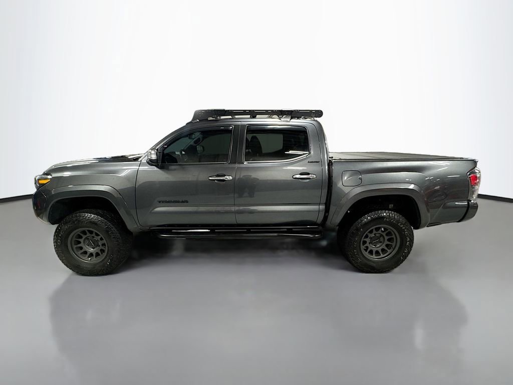 Used 2022 Toyota Tacoma Limited AWD/4WD image 10