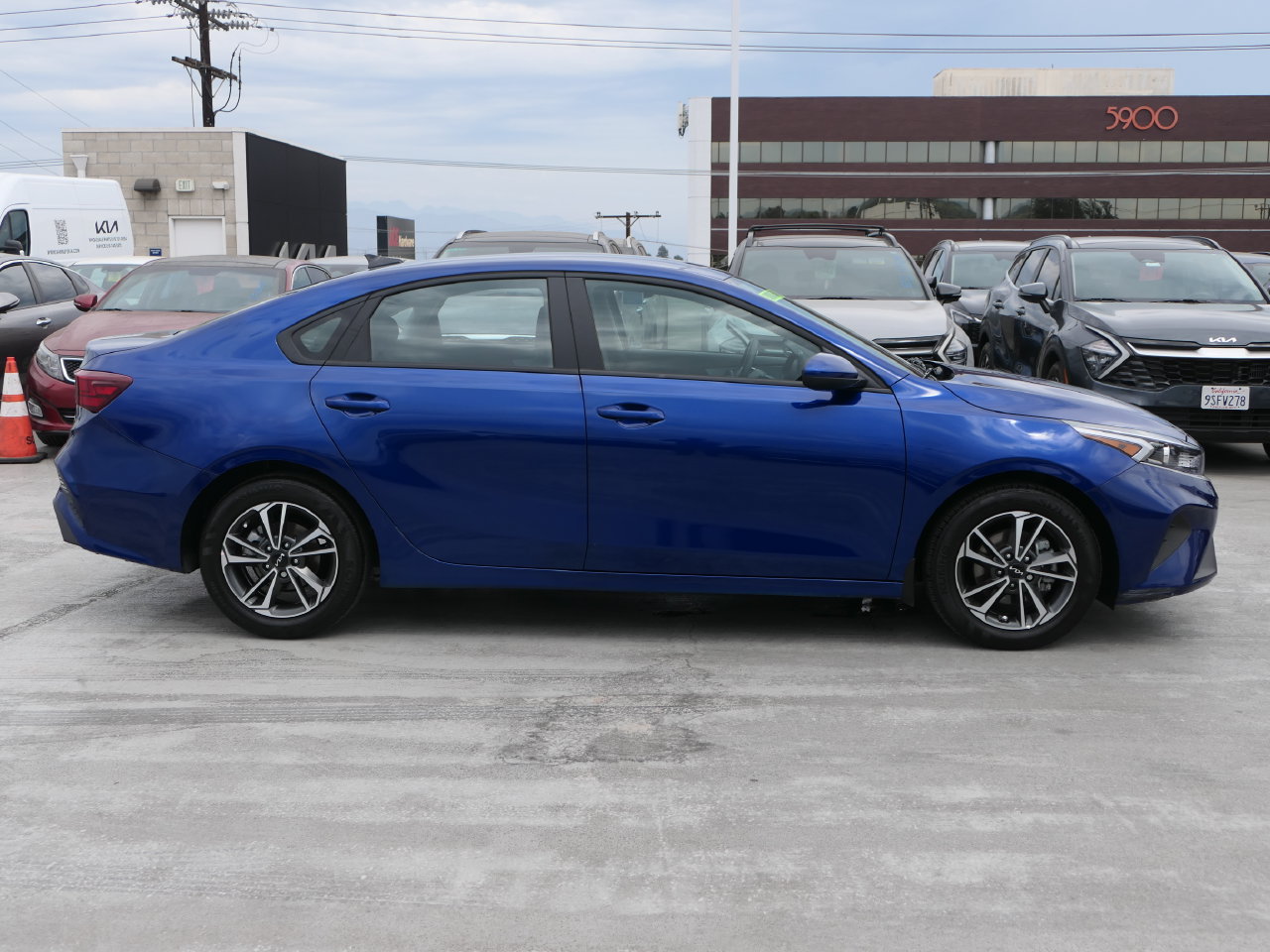 Certified 2024 Kia Forte LXS FWD image 2