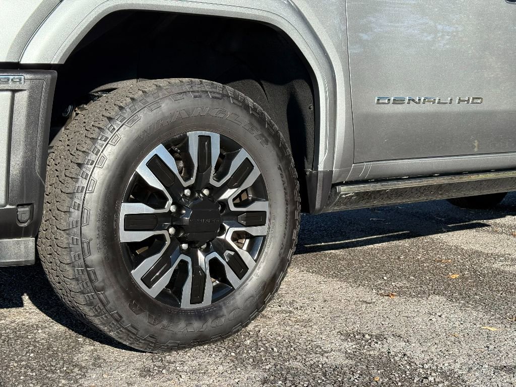 Used 2024 GMC Sierra 2500 Denali Ultimate image 17