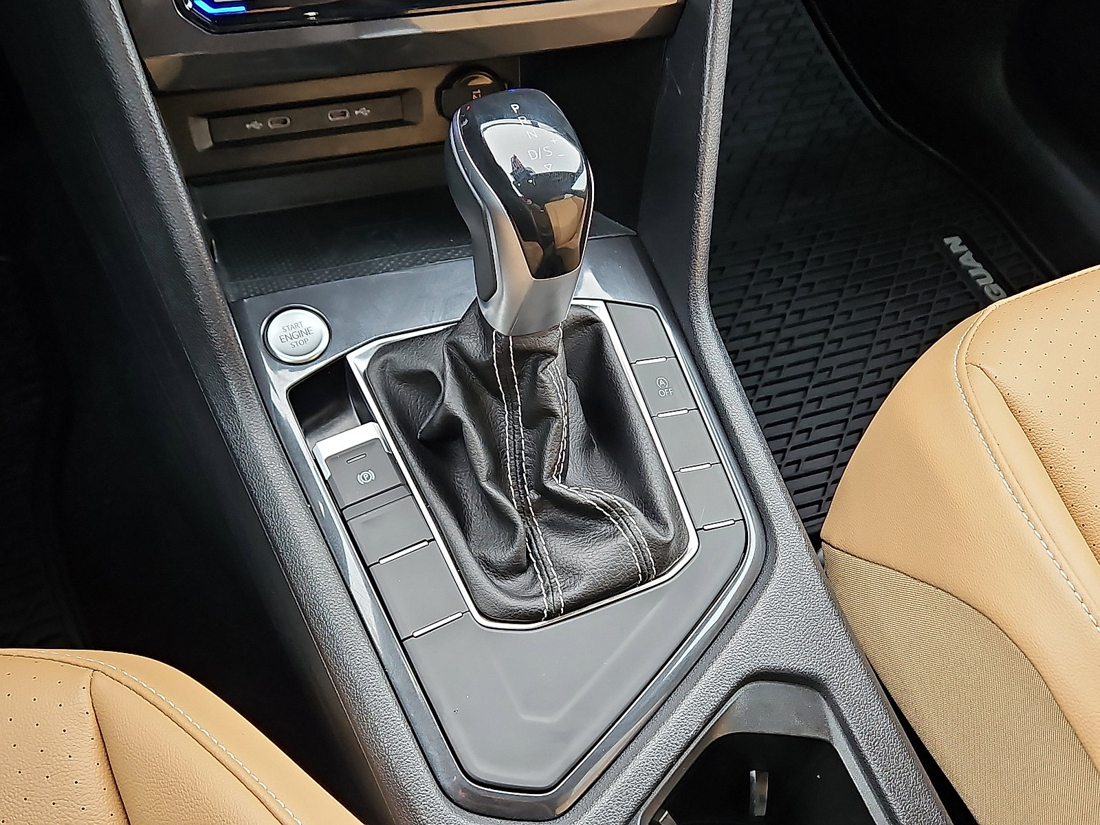 Certified 2022 Volkswagen Tiguan SE image 14