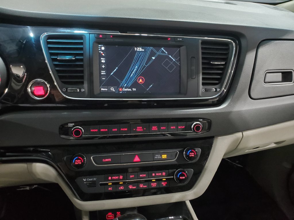 Used 2016 Kia Sedona SX FWD image 25