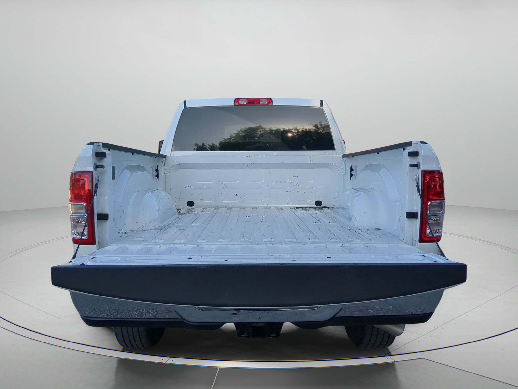 Used 2024 RAM 2500 Big Horn AWD/4WD image 46