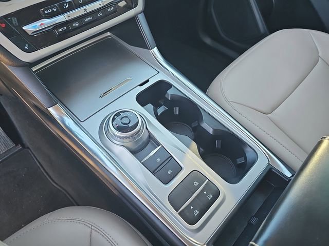 Used 2022 Ford Explorer XLT w/ Equipment Group 202A image 29