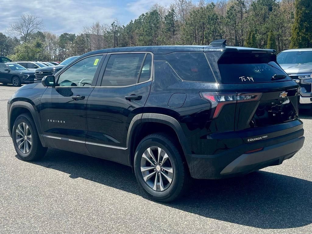 New 2026 Chevrolet Equinox LT w/ Safety and Technology Package AWD/4WD image 4