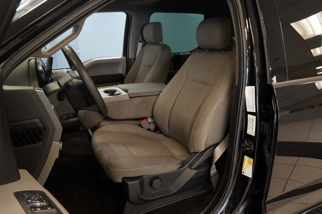 Used 2019 Ford F150 XLT w/ Trailer Tow Package image 3