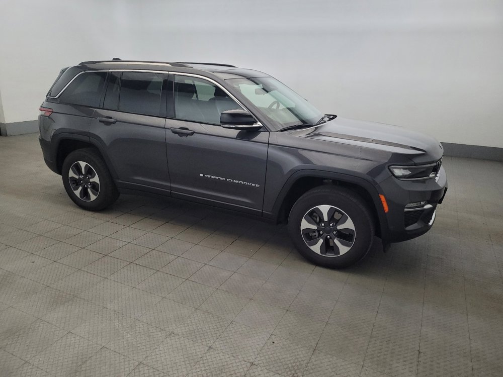 Used 2022 Jeep Grand Cherokee Limited 4xe w/ Luxury Tech Group II AWD/4WD image 11