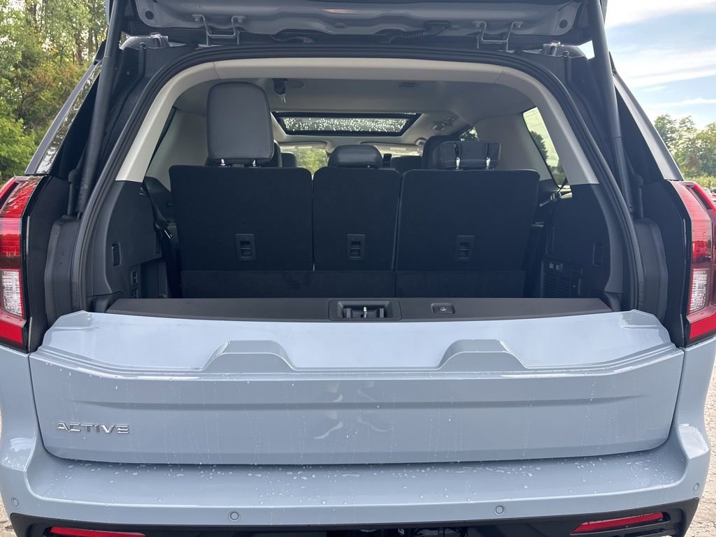 New 2025 Ford Expedition Active AWD/4WD image 9
