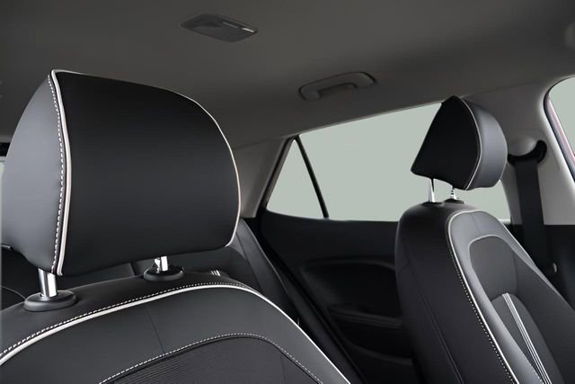 Used 2023 Hyundai Venue Limited image 16