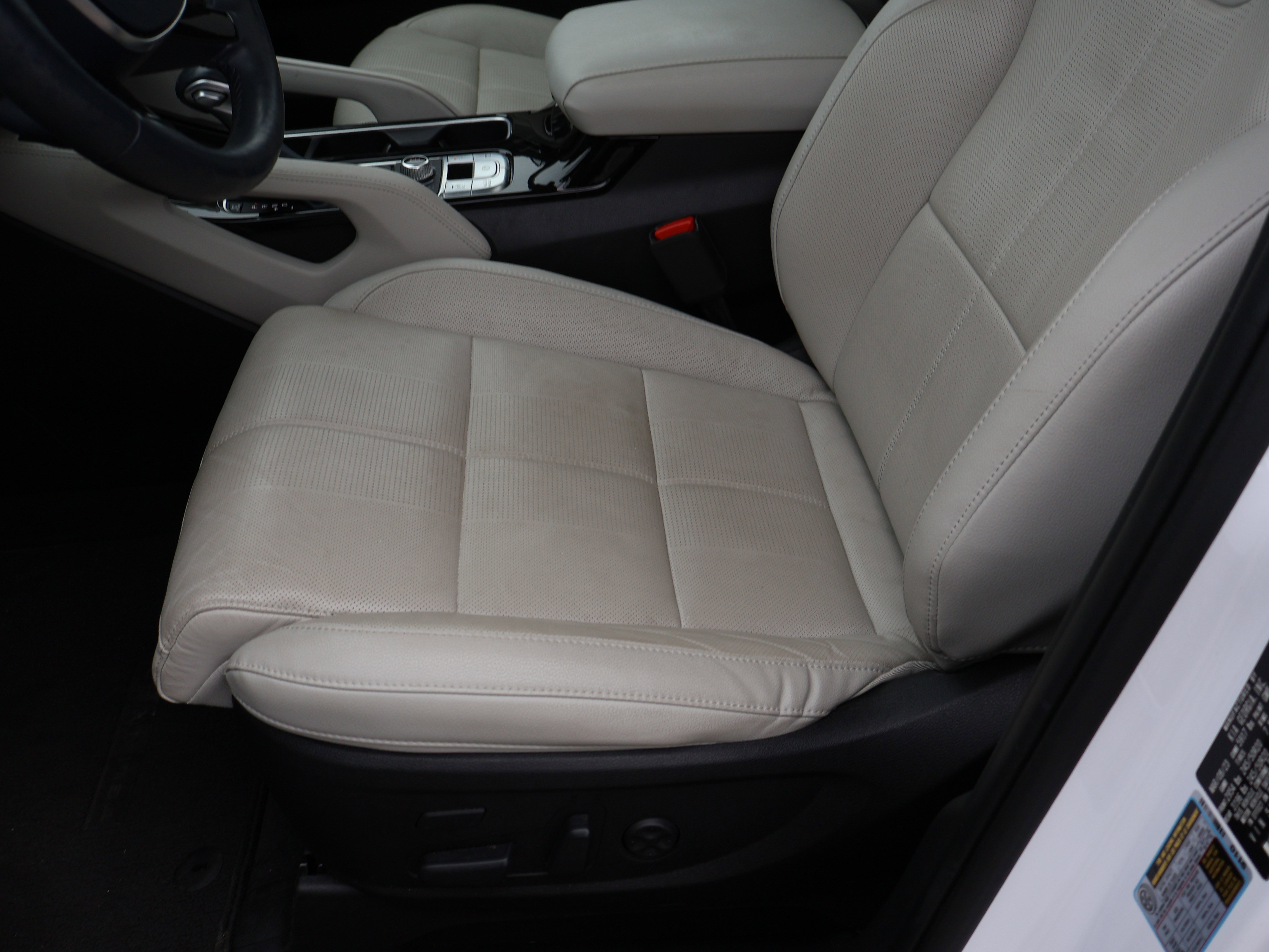 Used 2023 Kia Telluride SX image 39