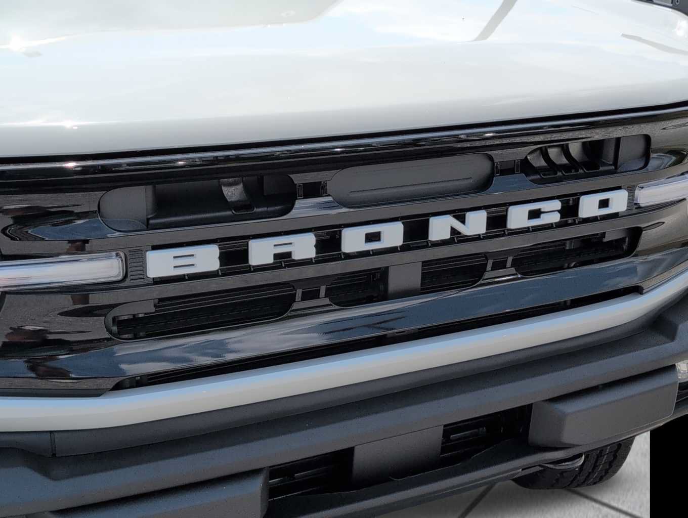 New 2026 Ford Bronco Outer Banks AWD/4WD image 17