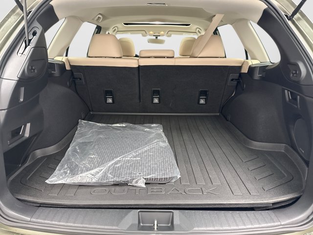 Used 2017 Subaru Outback 2.5i Limited AWD/4WD image 22