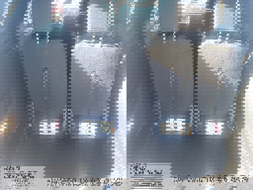 Used 2017 Ford Explorer XLT image 14