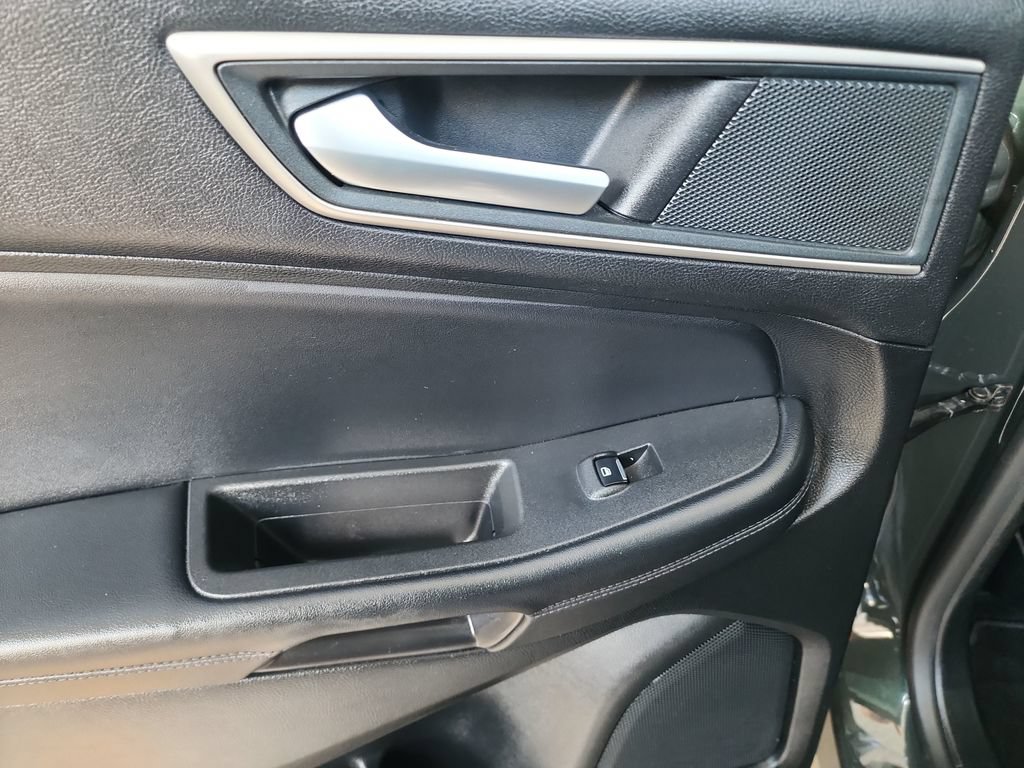 Used 2024 Ford Edge SEL AWD/4WD image 36
