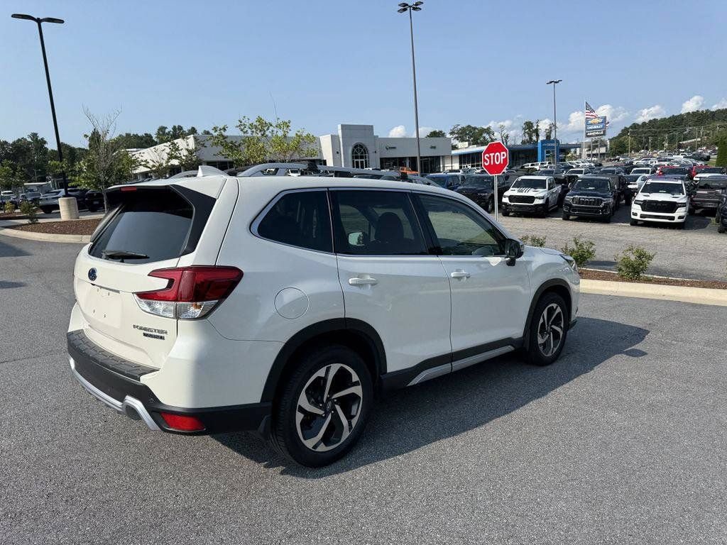 Used 2022 Subaru Forester Touring w/ Popular Package #2 AWD/4WD image 3