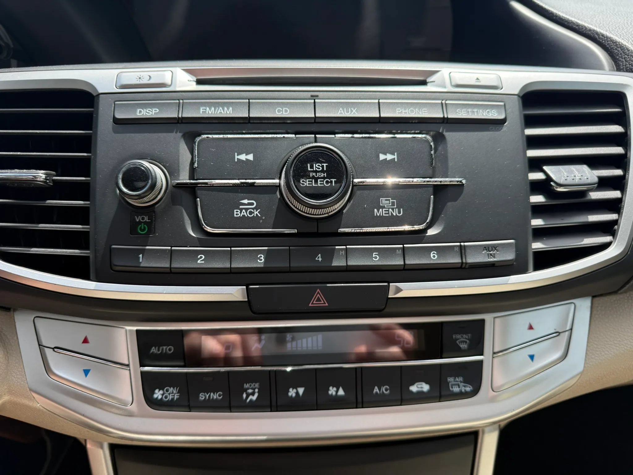 Used 2015 Honda Accord EX image 25
