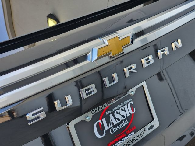 Used 2023 Chevrolet Suburban High Country w/ Max Trailering Package AWD/4WD image 9
