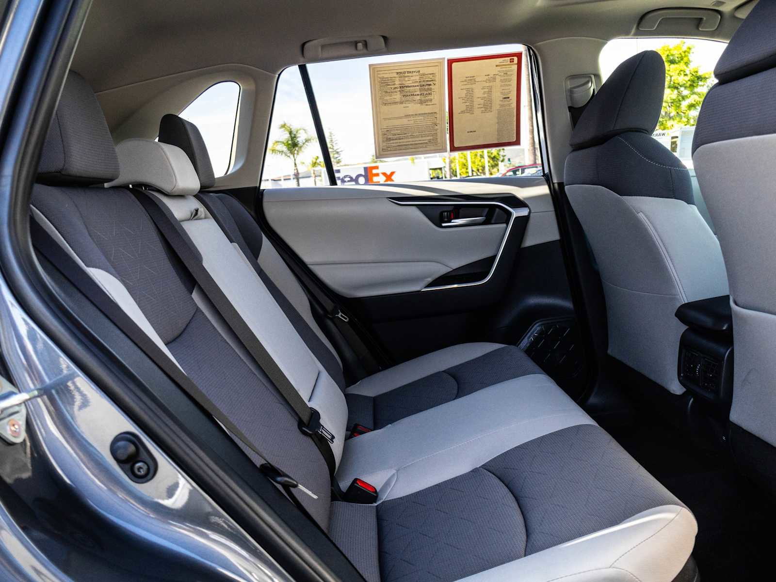 Used 2025 Toyota RAV4 XLE w/ Convenience Package image 16