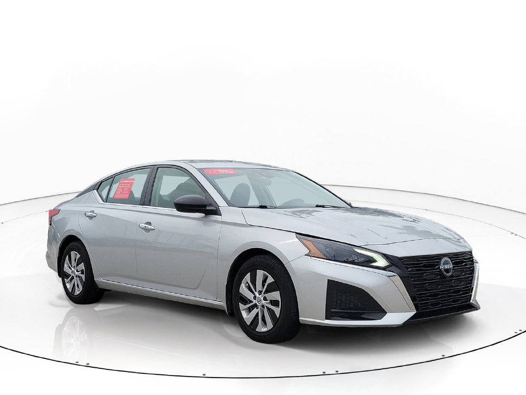 Certified 2024 Nissan Altima 2.5 S FWD image 4