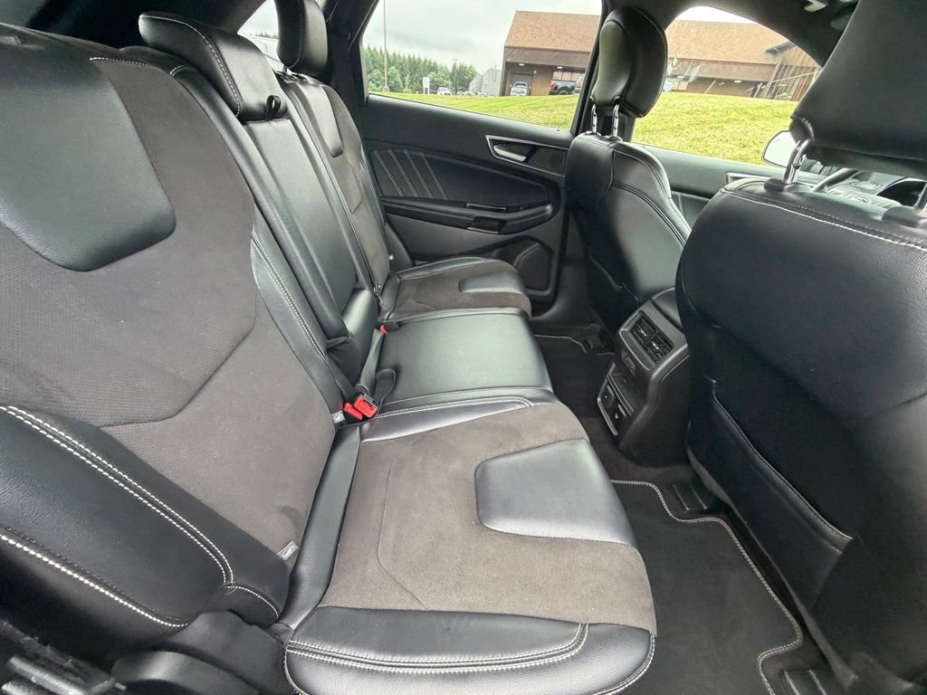 Used 2019 Ford Edge ST w/ Equipment Group 401A AWD/4WD image 47