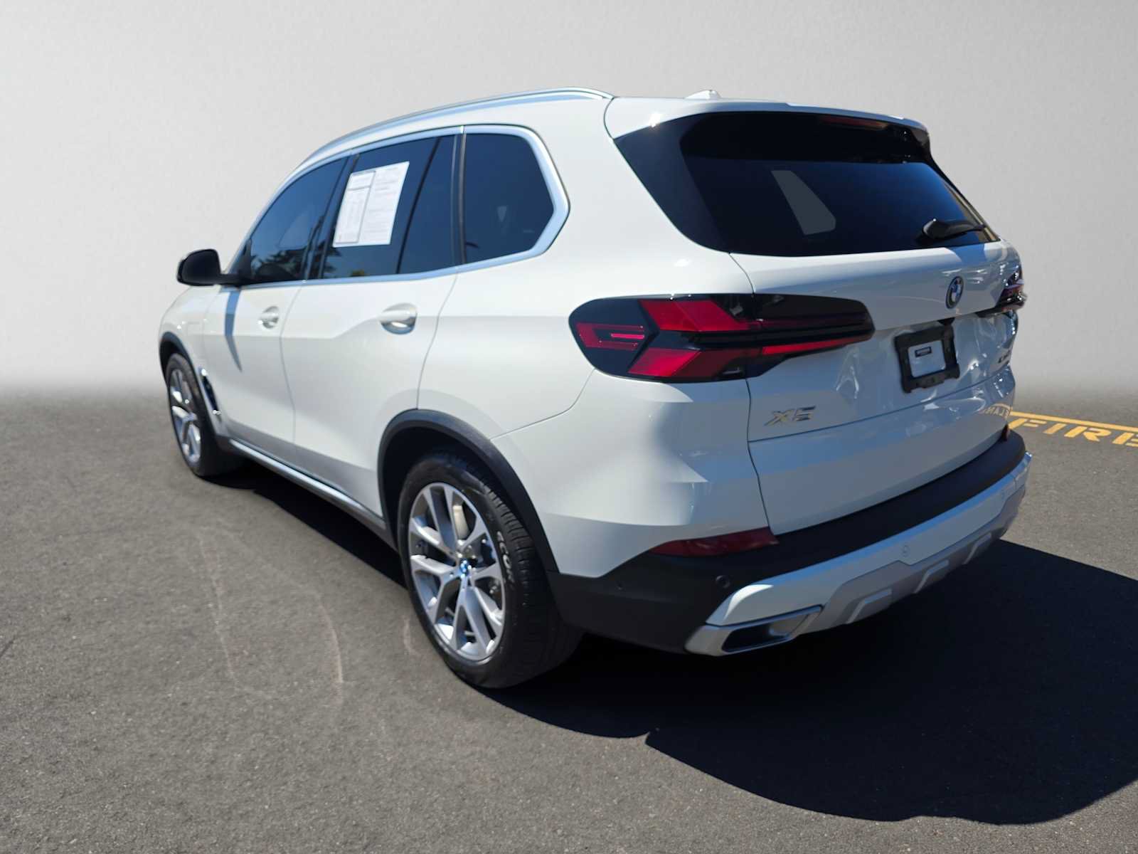 Used 2024 BMW X5 xDrive50e w/ Executive Package AWD/4WD image 5