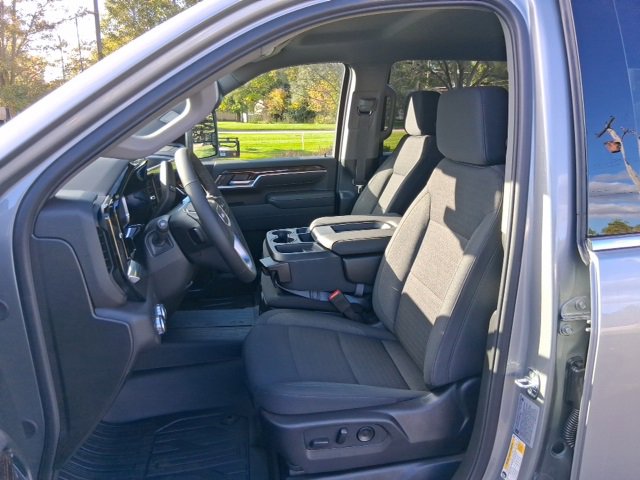 New 2026 GMC Sierra 2500 SLE w/ SLE Value Package; image 10