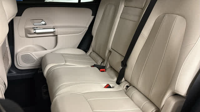 Certified 2026 Mercedes-Benz GLB 250 4MATIC image 31