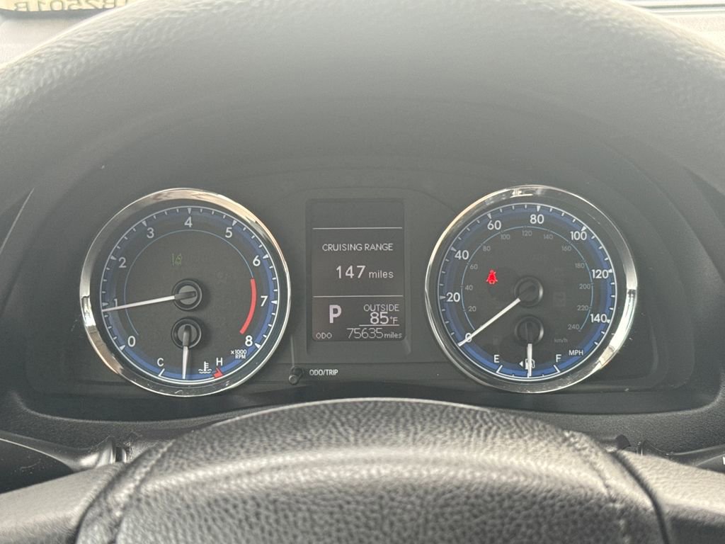 Used 2017 Toyota Corolla LE image 17