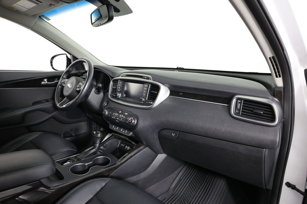 Used 2018 Kia Sorento EX AWD/4WD image 24
