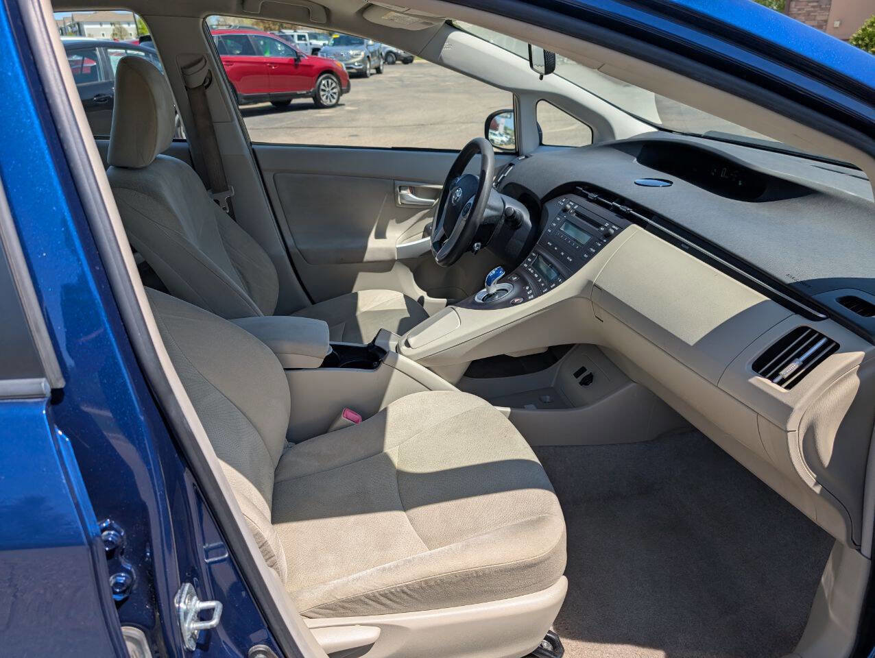 Used 2010 Toyota Prius Two image 11