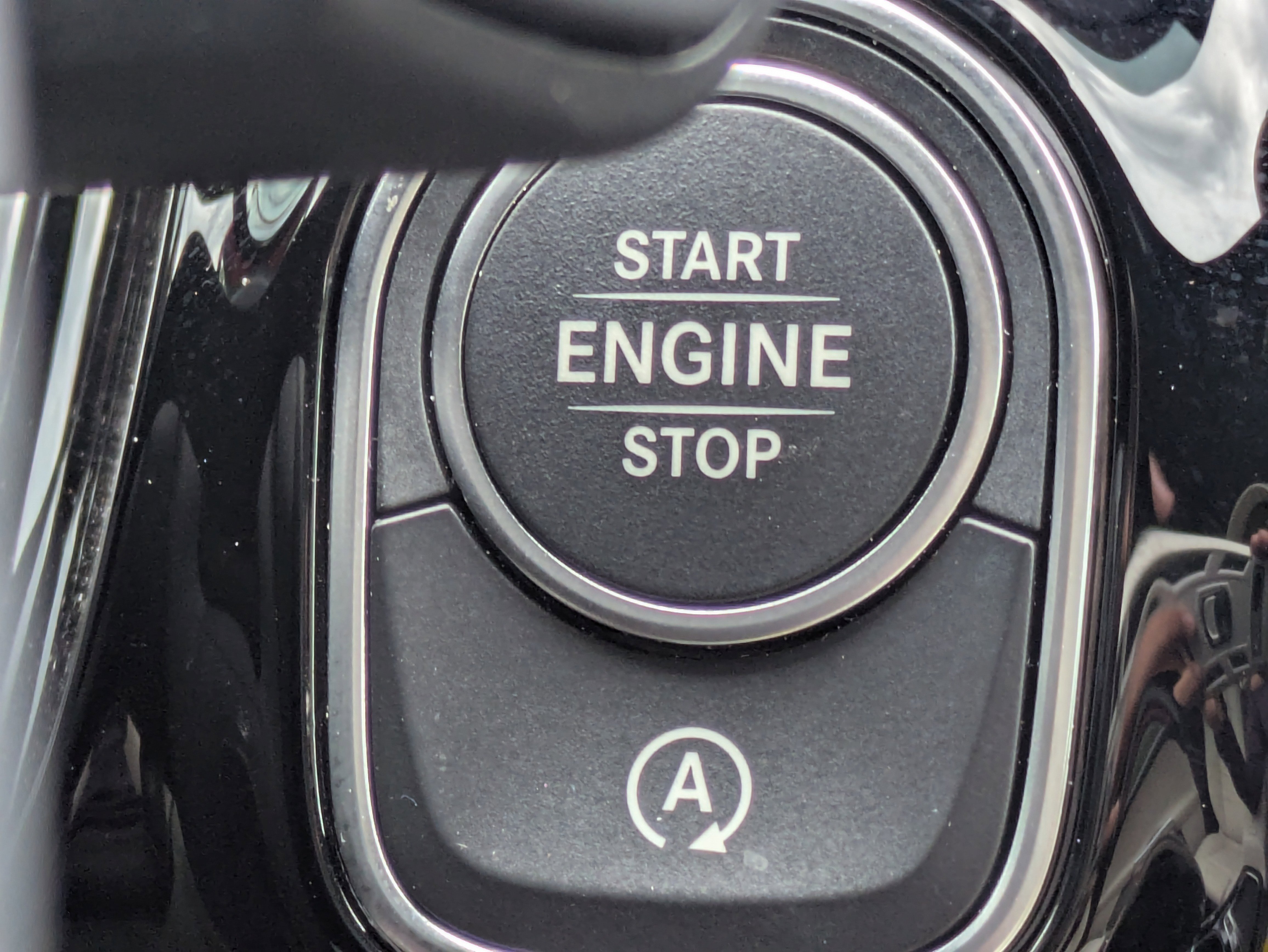 Used 2025 Mercedes-Benz GLA 250 4MATIC image 30