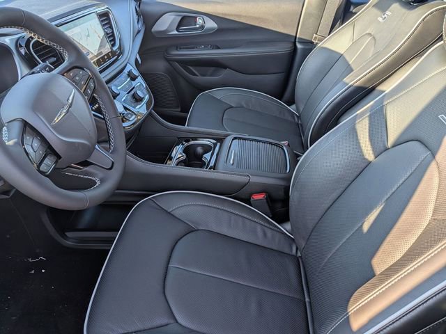 New 2026 Chrysler Pacifica Limited w/ S Appearance Package AWD/4WD image 14