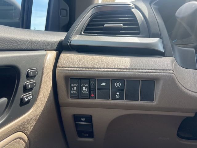 Certified 2023 Honda Odyssey EX-L image 20