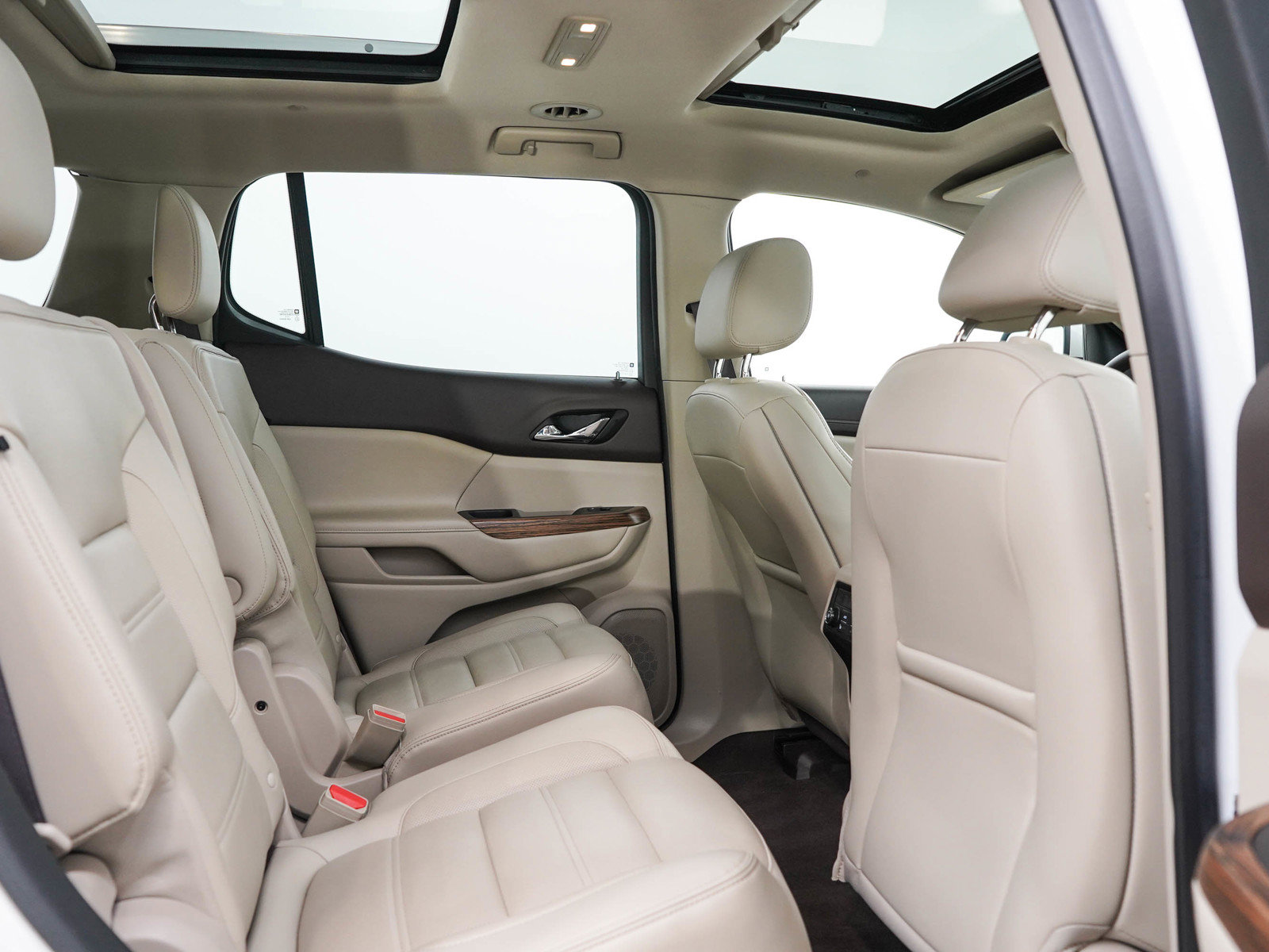 Used 2019 GMC Acadia Denali AWD/4WD image 14