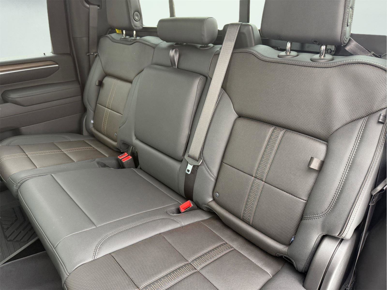 New 2026 Chevrolet Silverado 2500 High Country w/ High Country Premium Package image 13