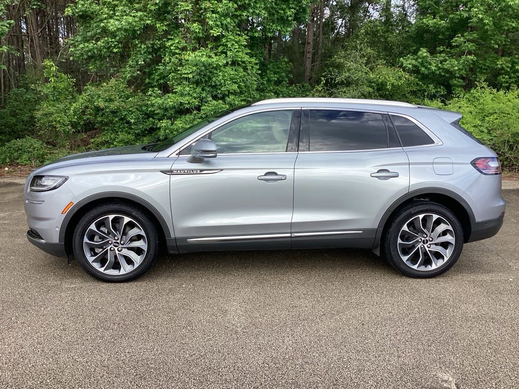 Used 2022 Lincoln Nautilus Reserve w/ Equipment Group 201A AWD/4WD image 6