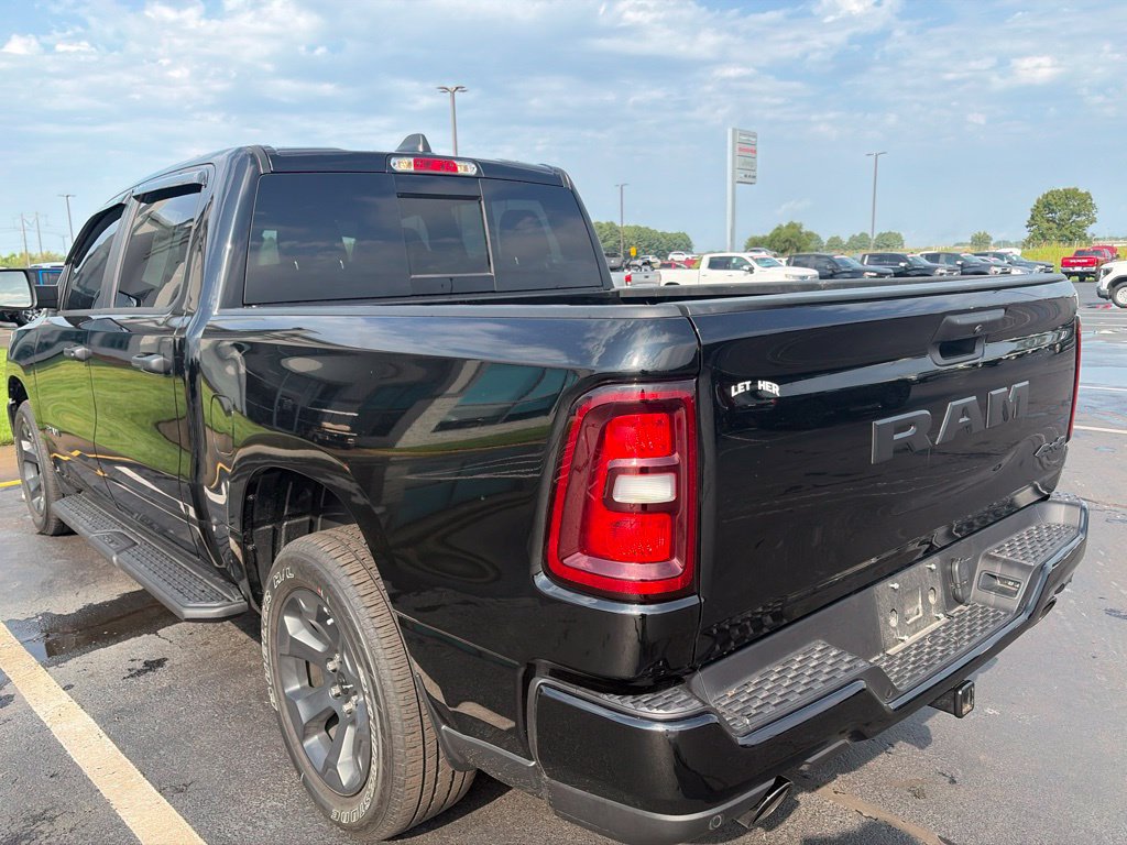 Used 2026 RAM 1500 Express AWD/4WD image 9