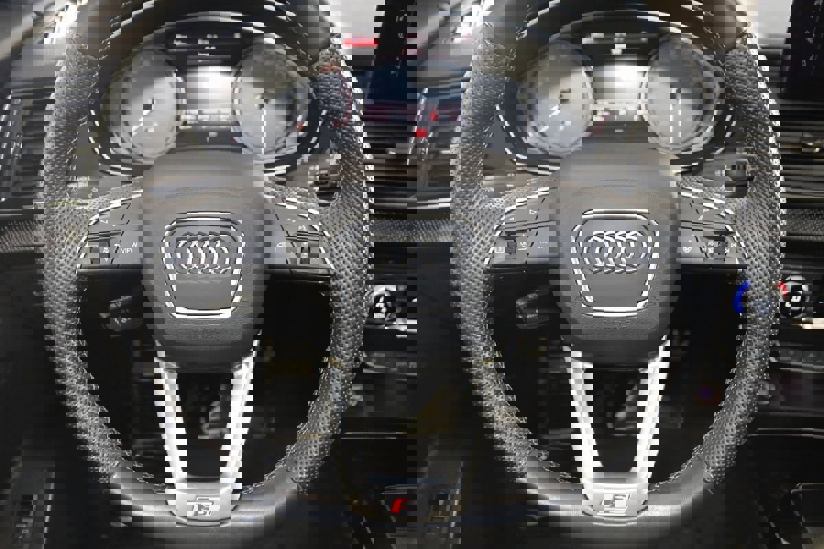 Used 2022 Audi SQ5 Premium image 36