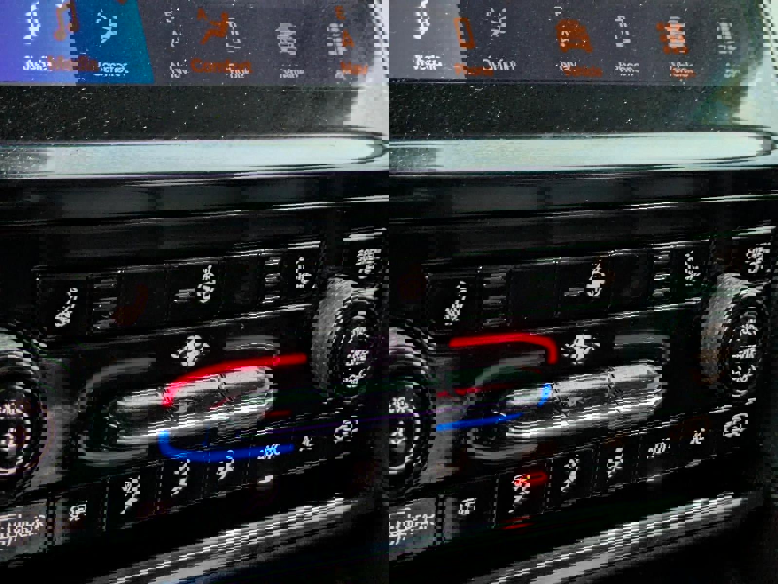 Used 2023 Jeep Grand Cherokee Limited image 25