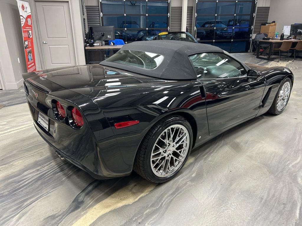 Used 2007 Chevrolet Corvette Convertible w/ Preferred Equipment Group image 25