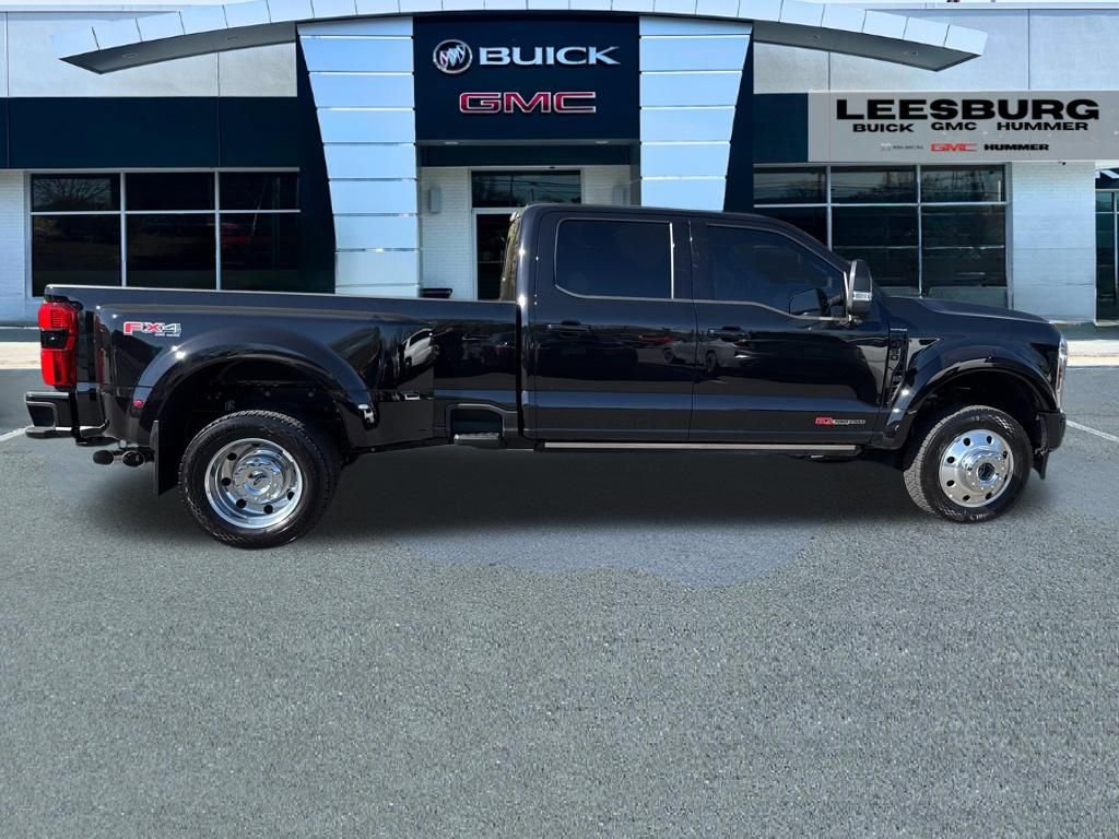 Used 2025 Ford F450 Platinum w/ FX4 Off-Road Package image 9