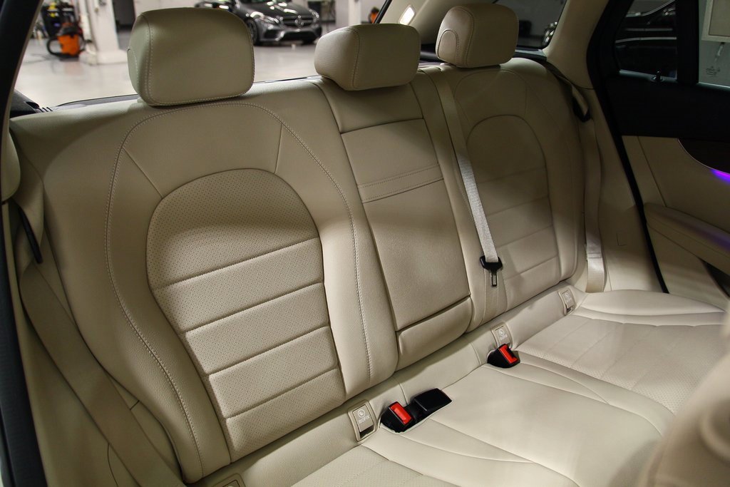 Used 2022 Mercedes-Benz GLC 300 4MATIC image 26