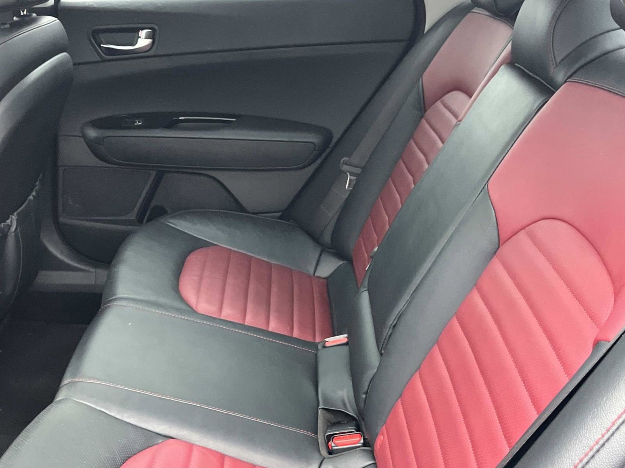 Used 2020 Kia Optima SX image 16