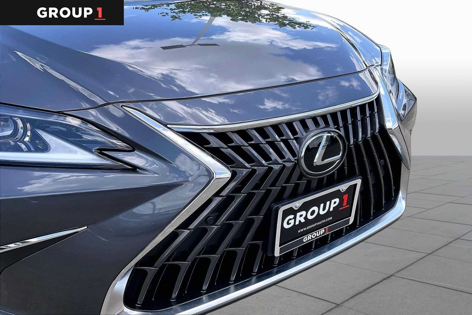 Used 2025 Lexus ES 350 w/ Premium Package FWD image 27