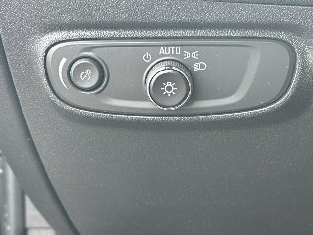 Certified 2024 Chevrolet Equinox RS w/ RS Leather Package FWD image 18