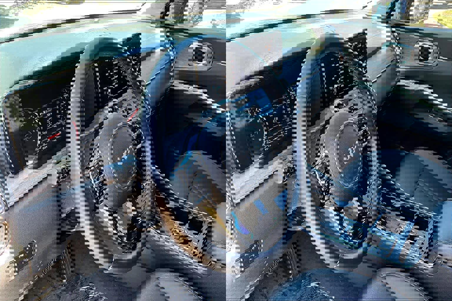 Used 2023 Kia Sorento EX w/ Panoramic Sunroof Package image 18