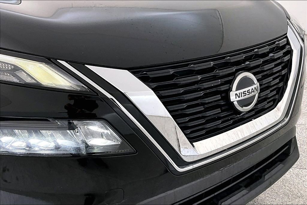 Used 2021 Nissan Rogue S image 37
